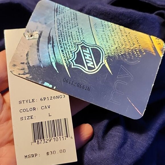 NHL Colorado Avalanche Women's Large V-Neck T-Shirt - New - Picture 4 of 4